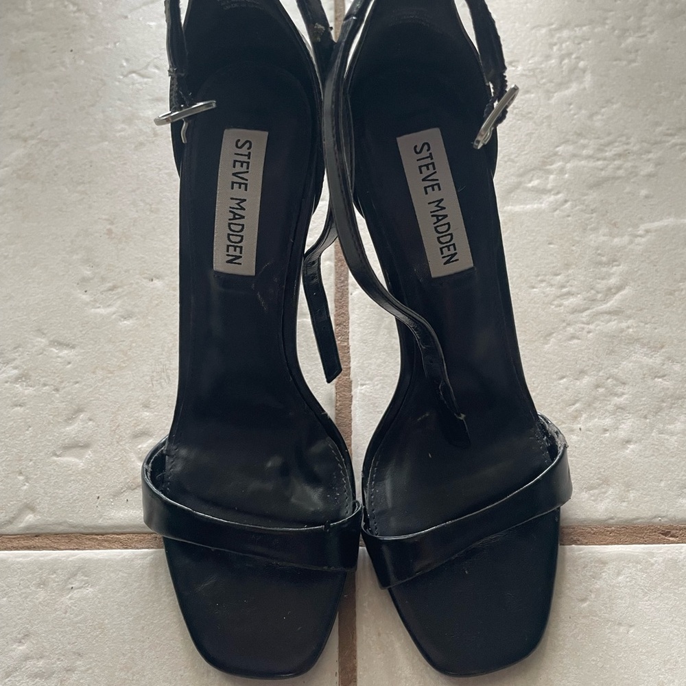 Steve Madden Kassandra Black Strappy Stiletto High Heels Size 6